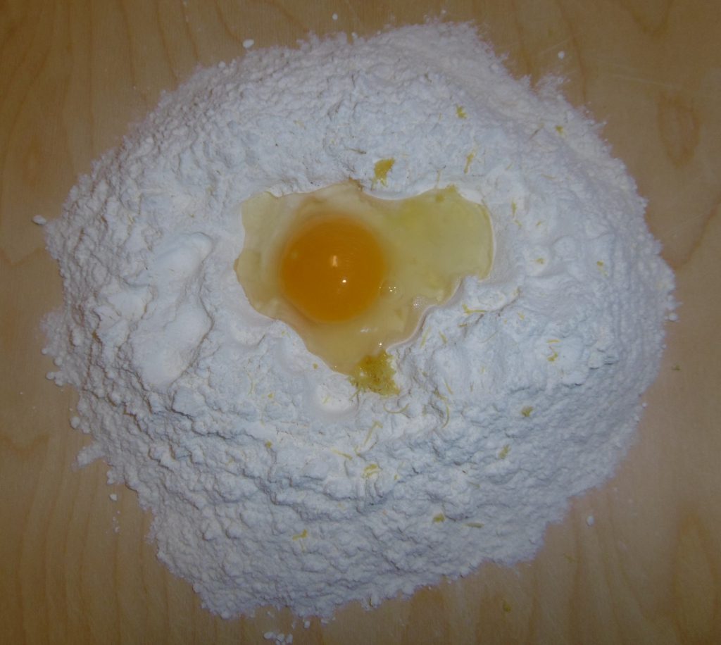 Pasta frolla - Aggiunta limone e uovo
