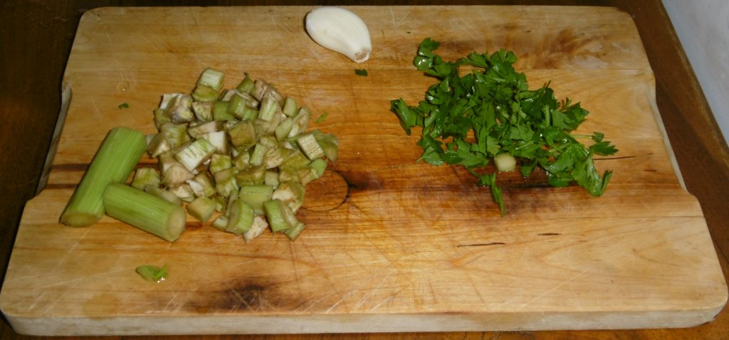 Carciofi ripieni in pentola - Altri ingredienti tagliati