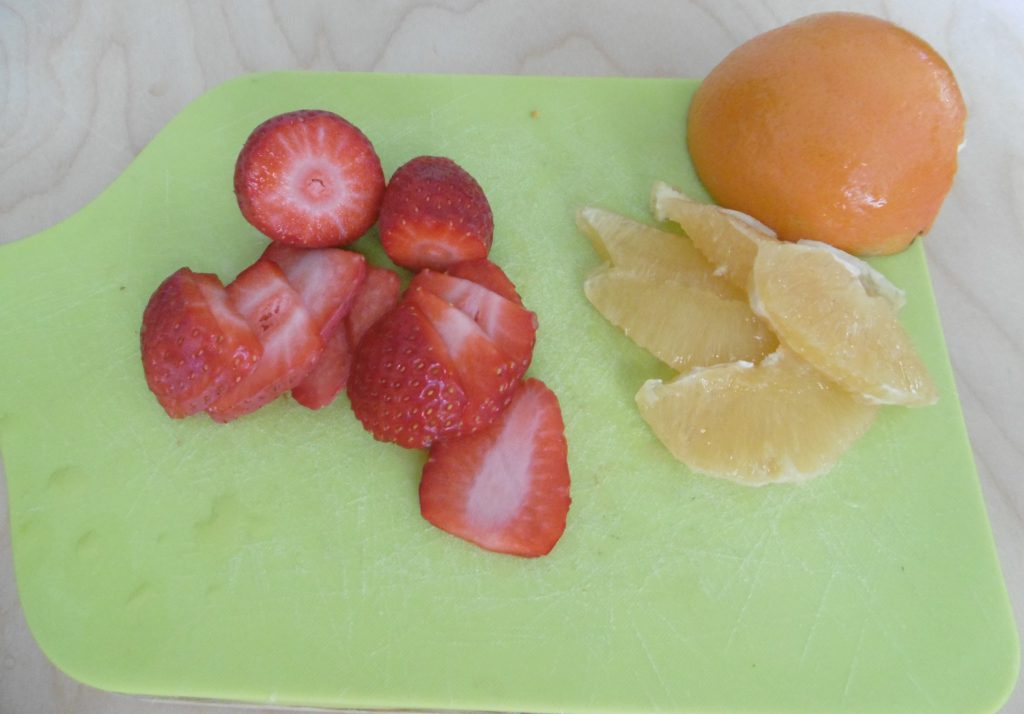Crostata con crema al limone e frutta- Frutta tagliata