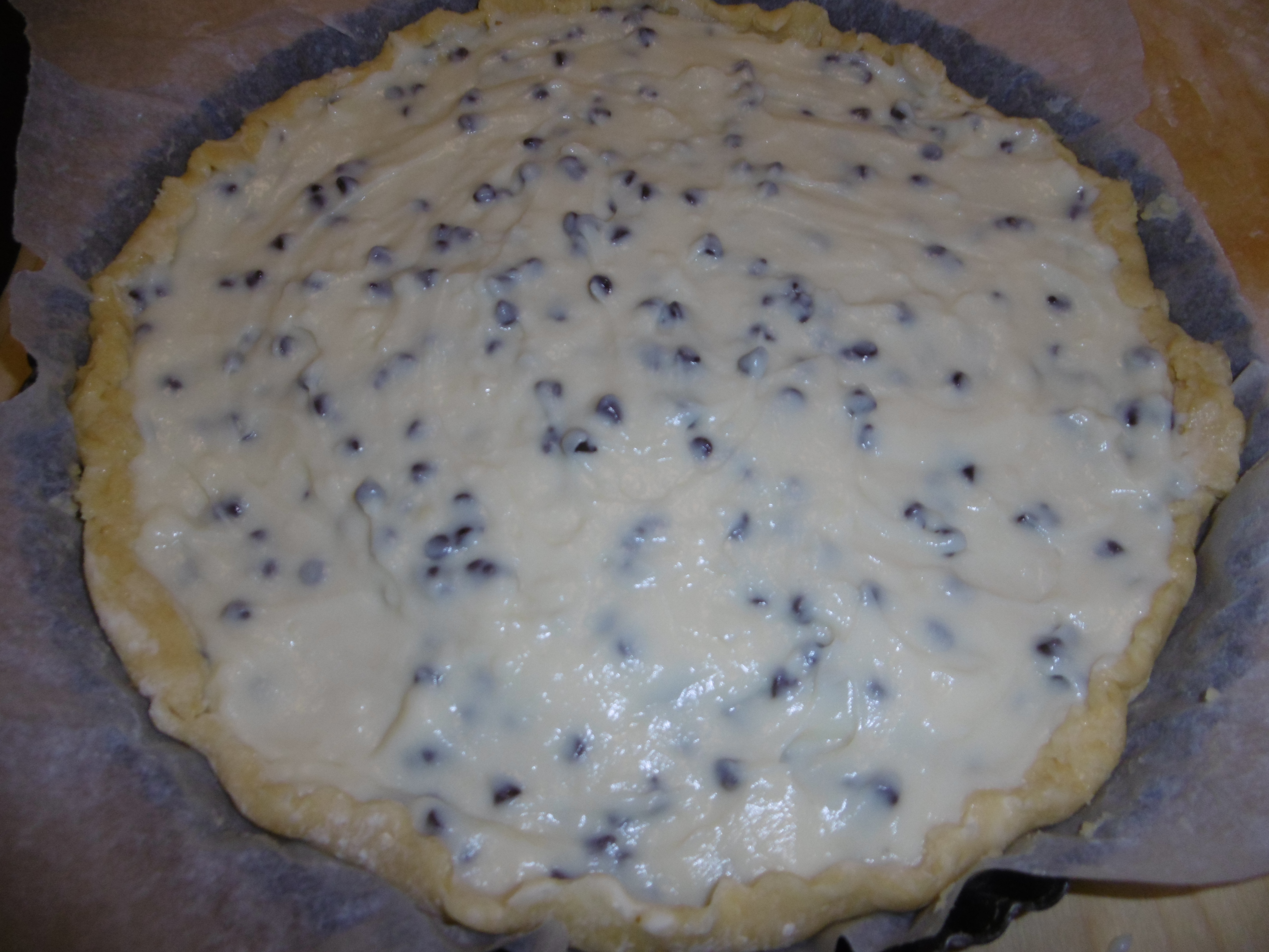 Crostata con crema e gocce di cioccolato - Crema e gocce