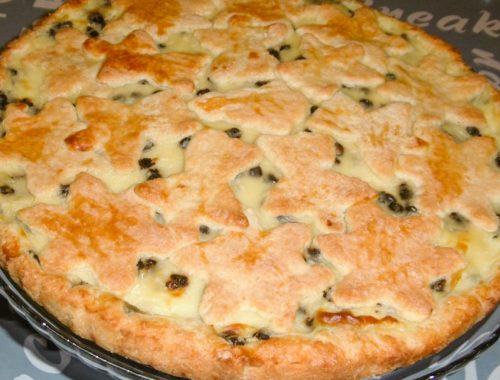 Crostata con crema e gocce di cioccolato - Piatto pronto