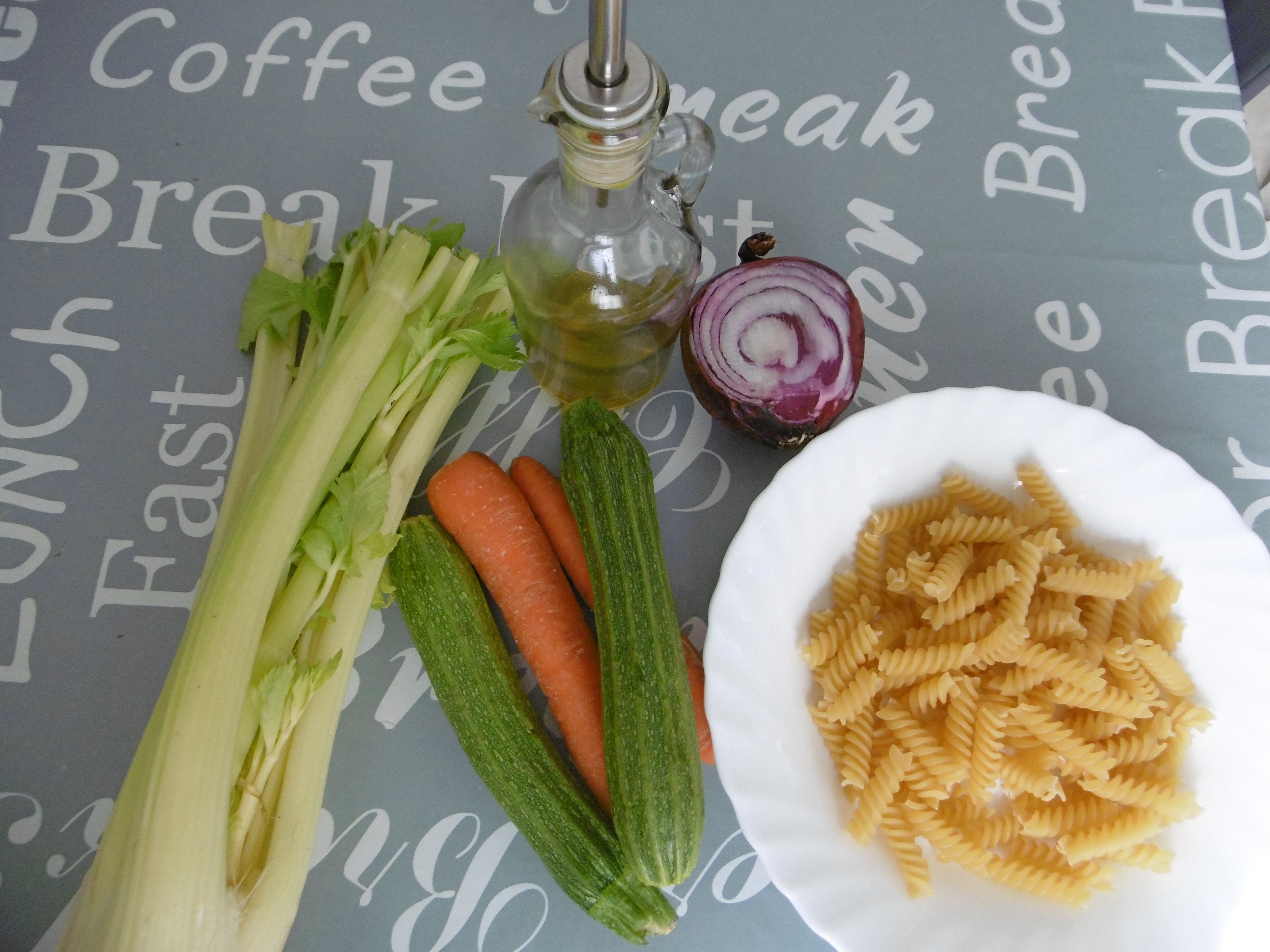 Fusilli con crema di zucchine e carote - Ingredienti