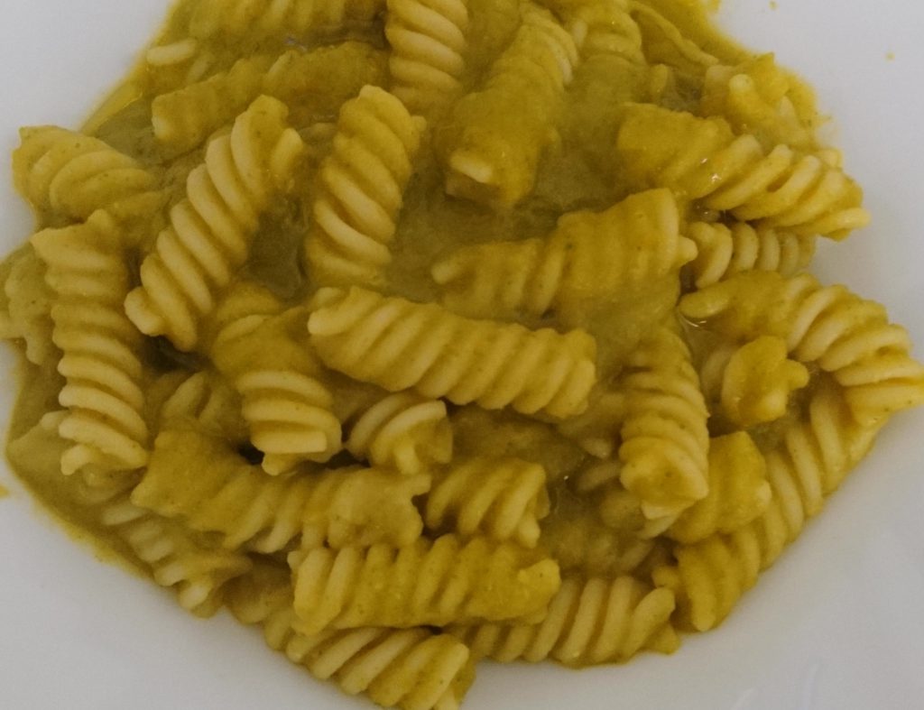 Fusilli con crema di zucchine e carote - Piatto pronto