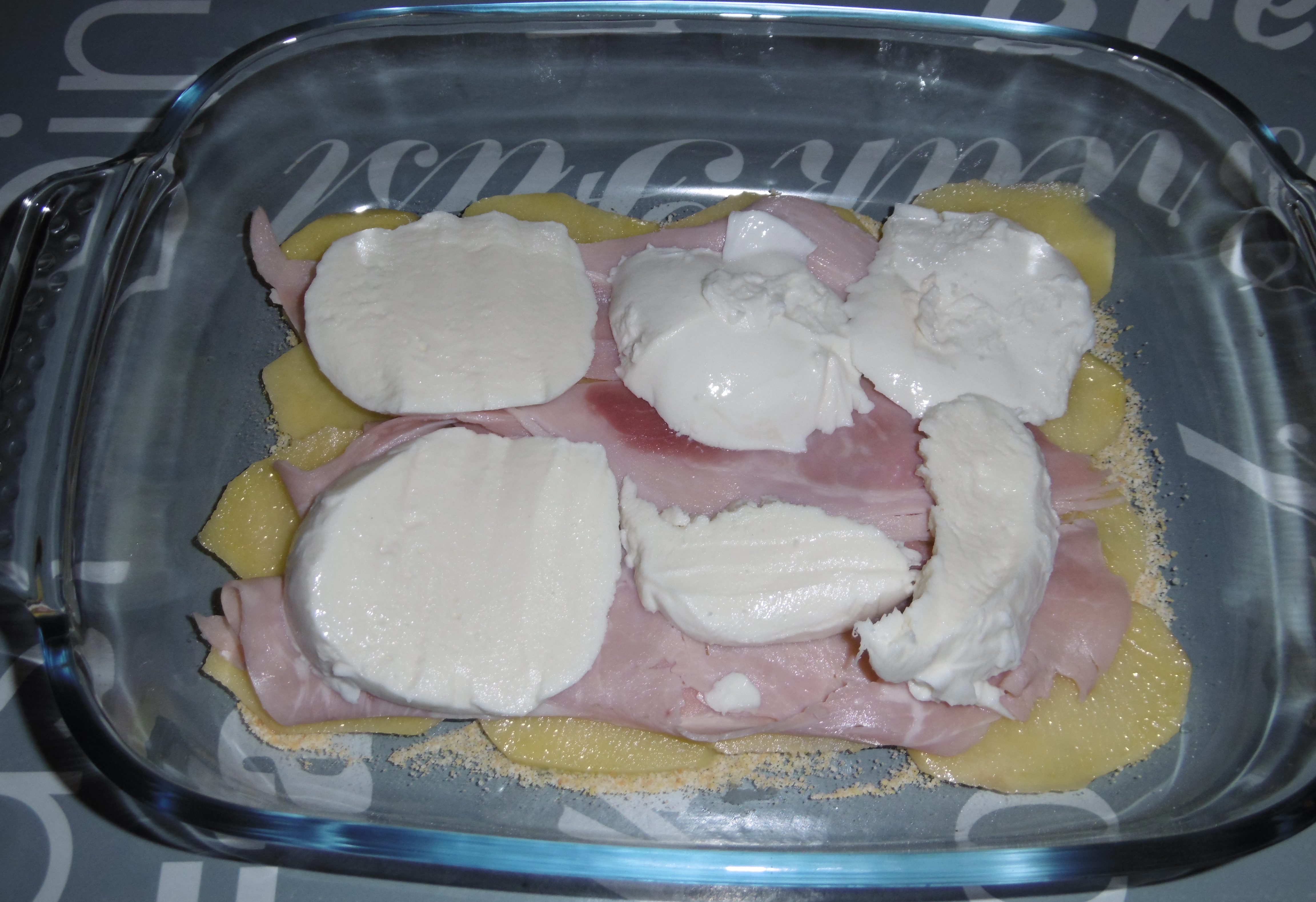 Lasagna di patate - Strato prosciutto e mozzarella