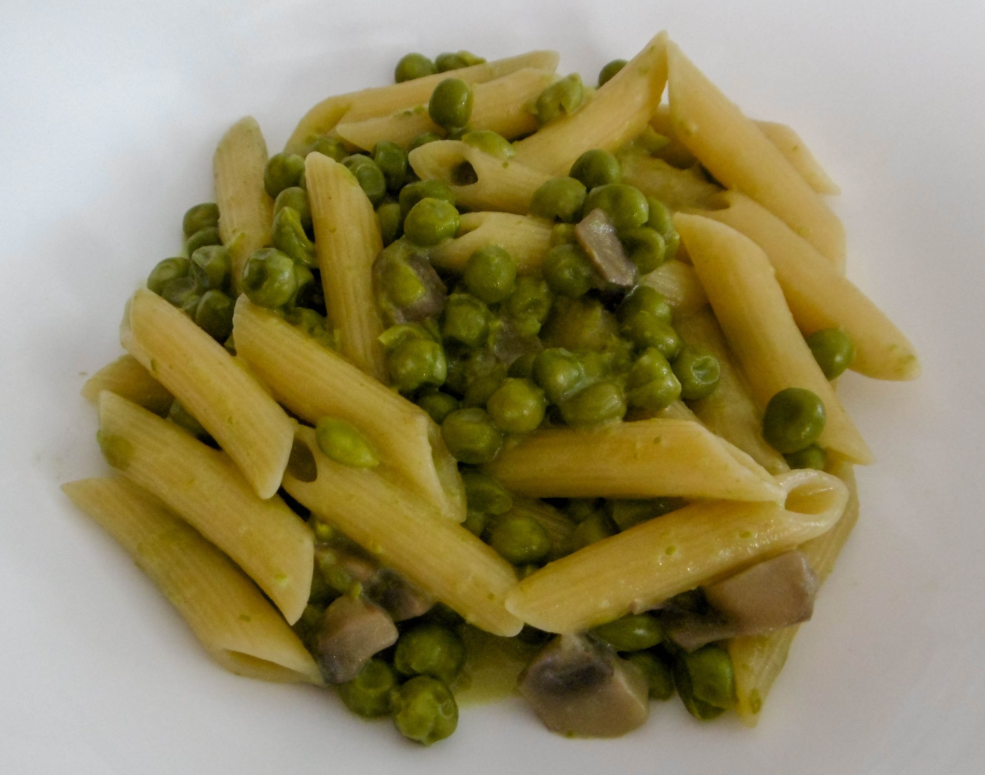 Tengofame Penne Con Piselli Funghi E Panna