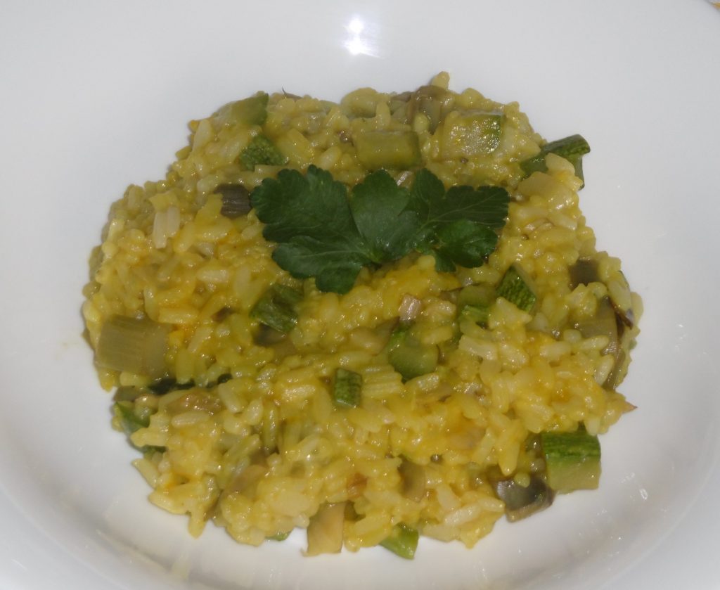 Risotto con zucchine, carciofi e zafferano - Piatto pronto