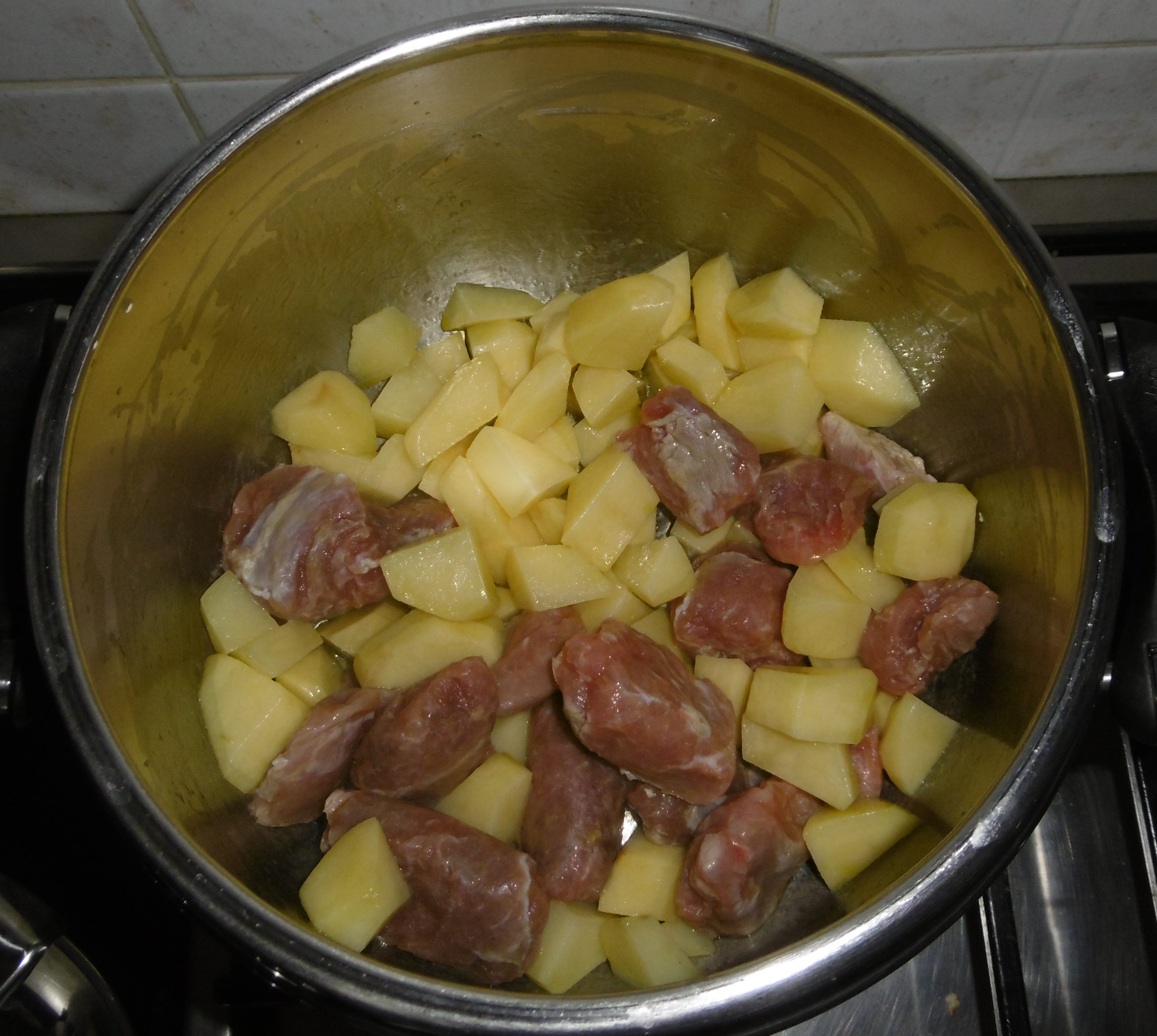 Spezzatino di vitello con patate - Aggiunta carne