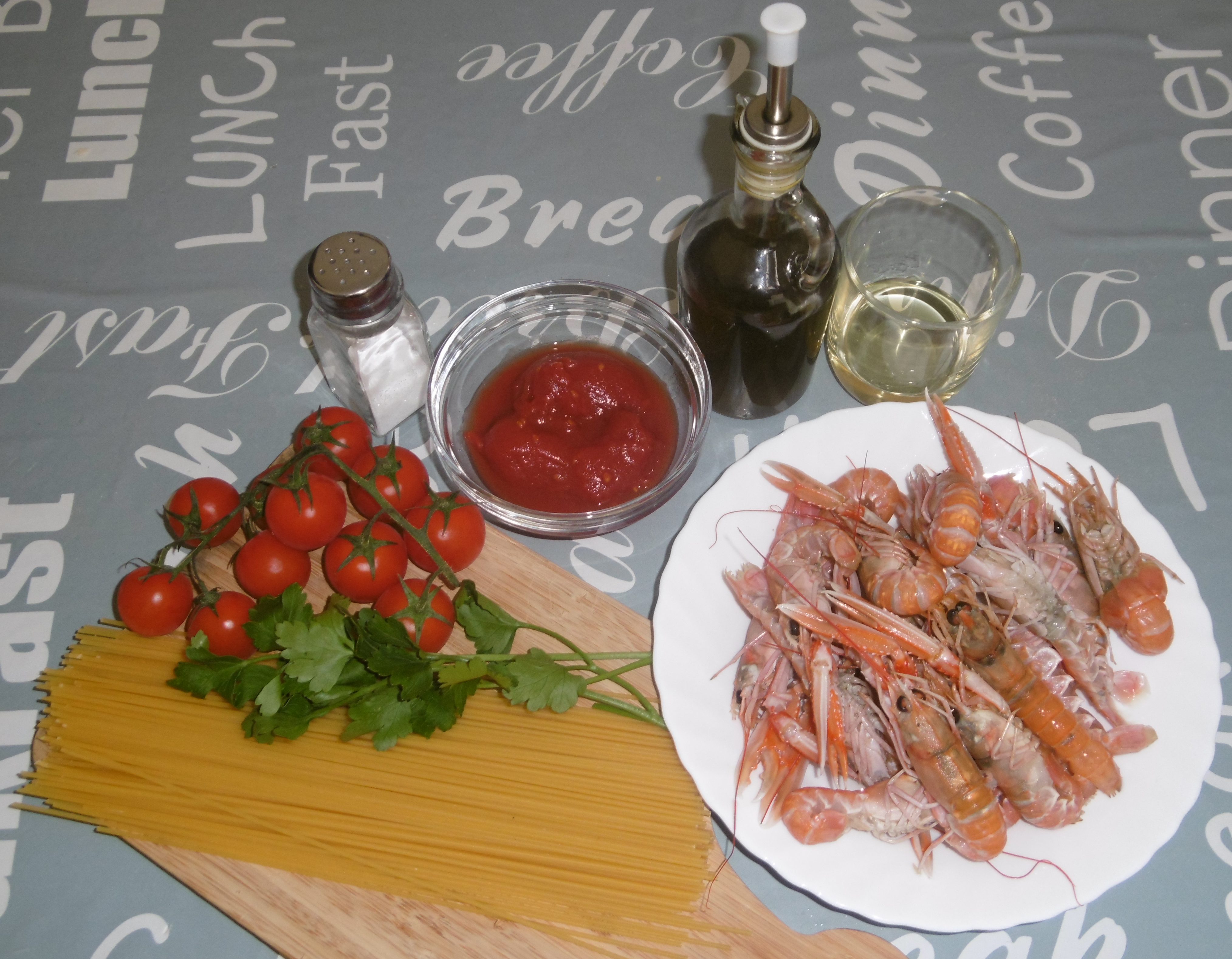 Spaghetti con scampi e pomodorini - Ingredienti