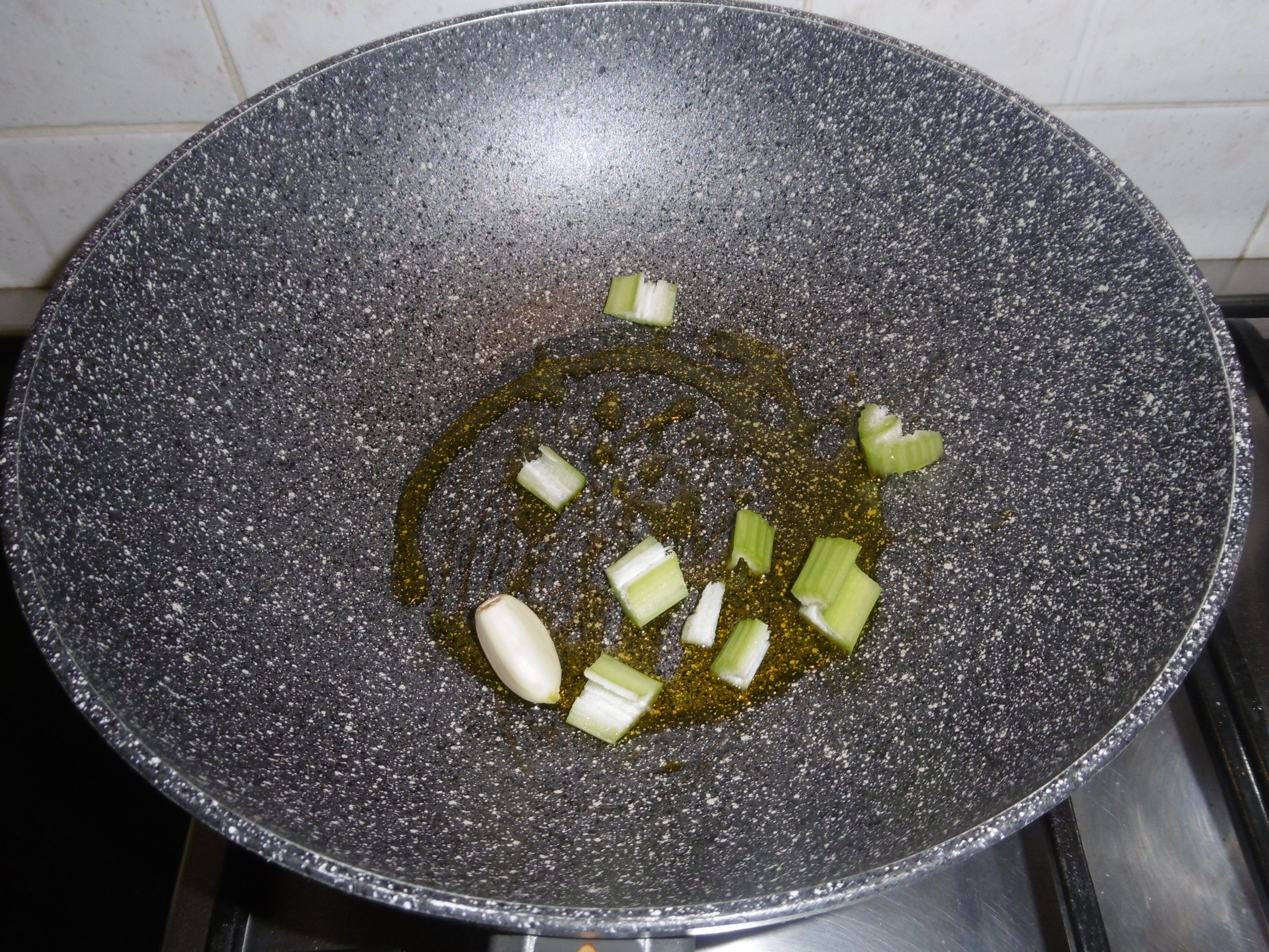 Timballo di riso al forno - Olio, aglio e sedano