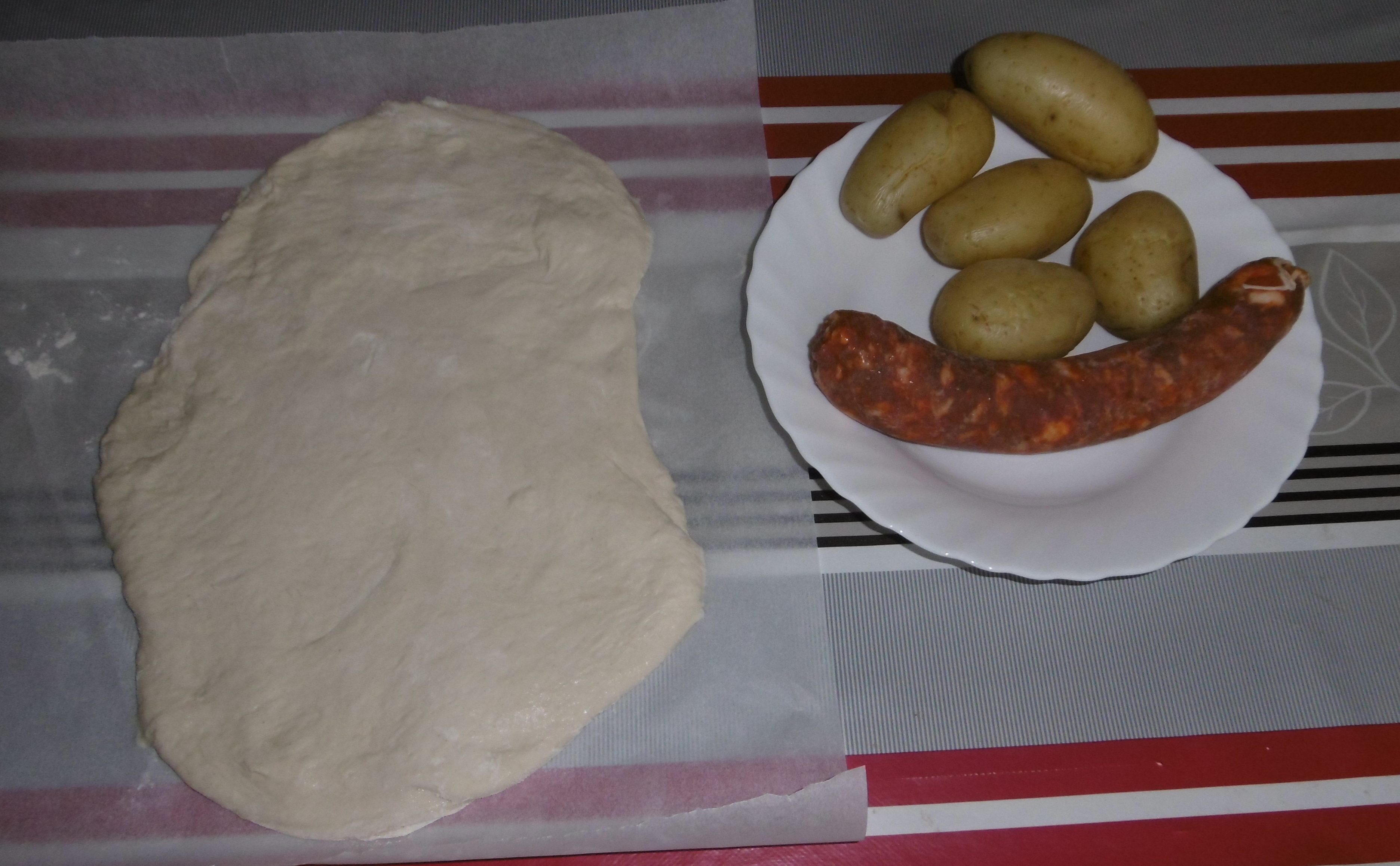 Calzone ripieno con salsiccia e patate - Ingredienti