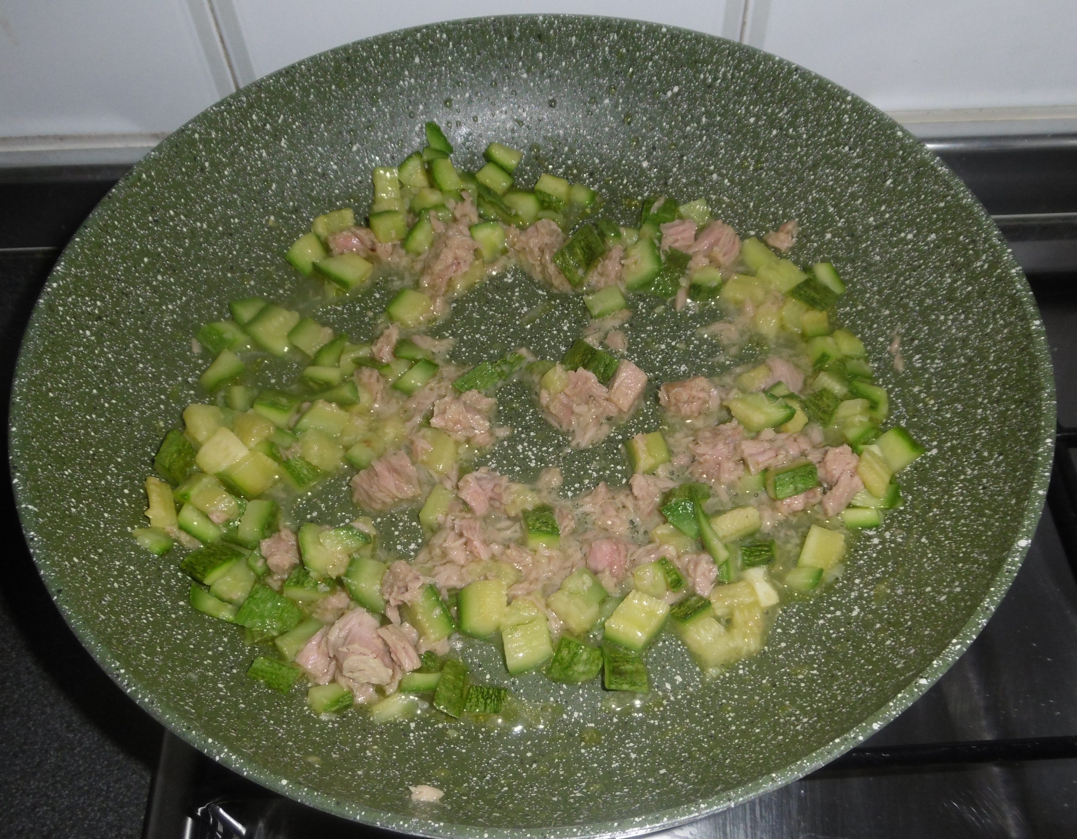 Pasta con tonno e zucchine - Aggiunta zucchine