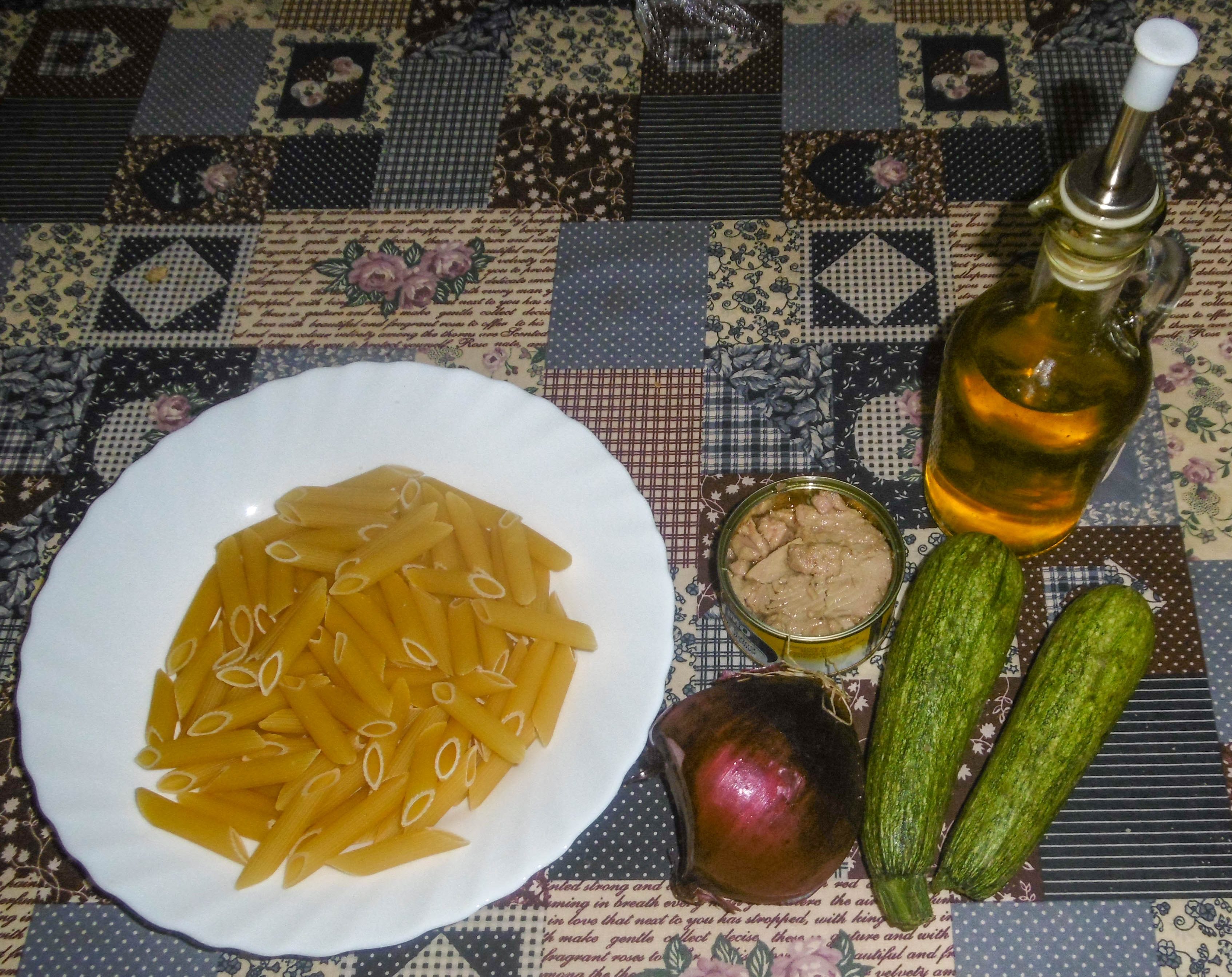 Pasta con tonno e zucchine - Ingredienti