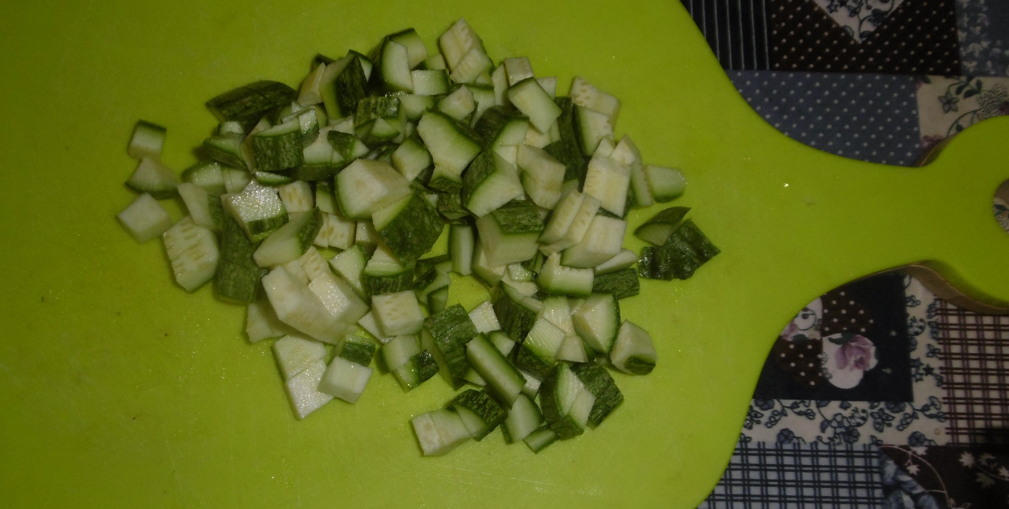 Pasta con tonno e zucchine - Zucchine tagliate