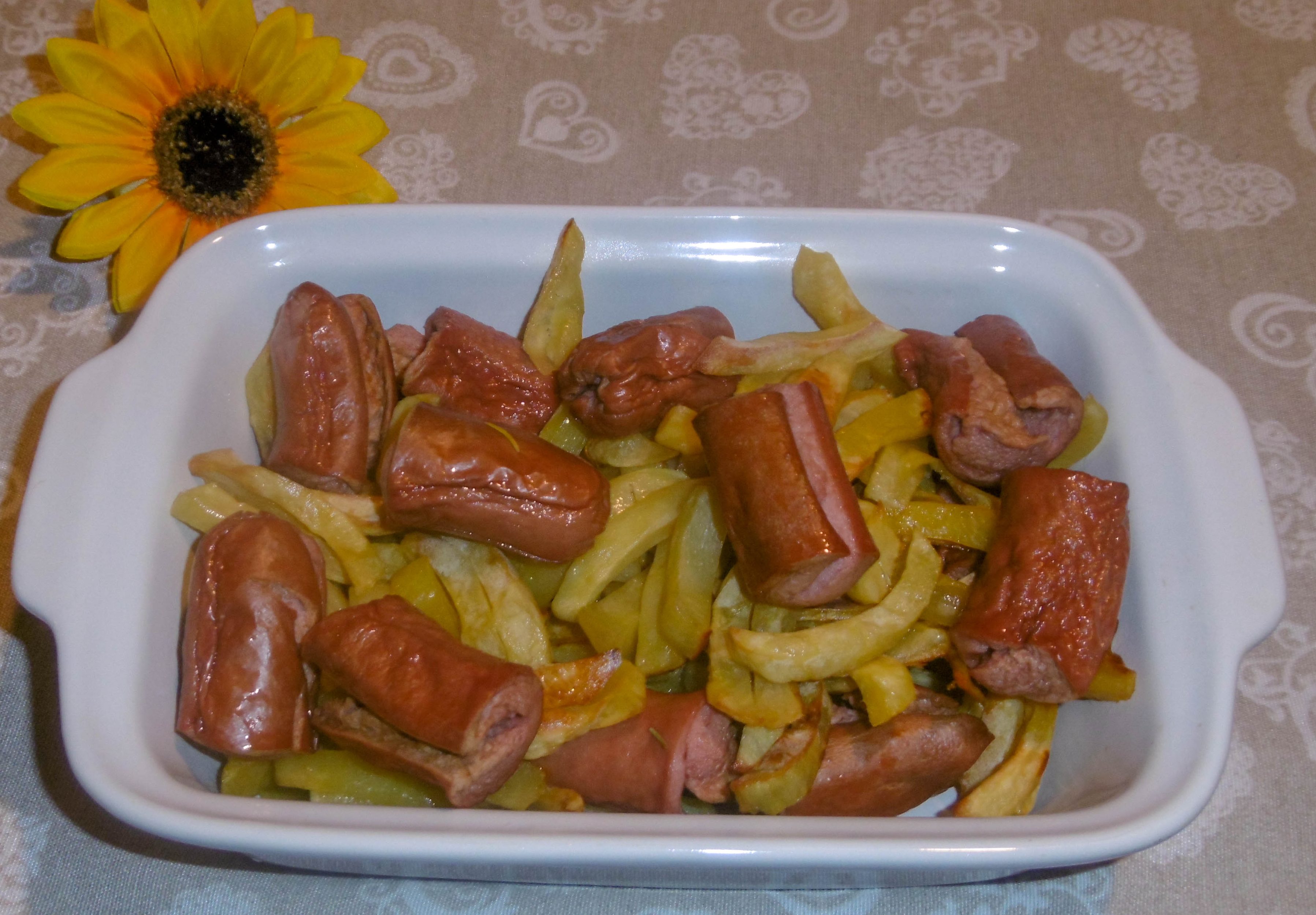 Tengofame Patate E Wurstel Al Forno