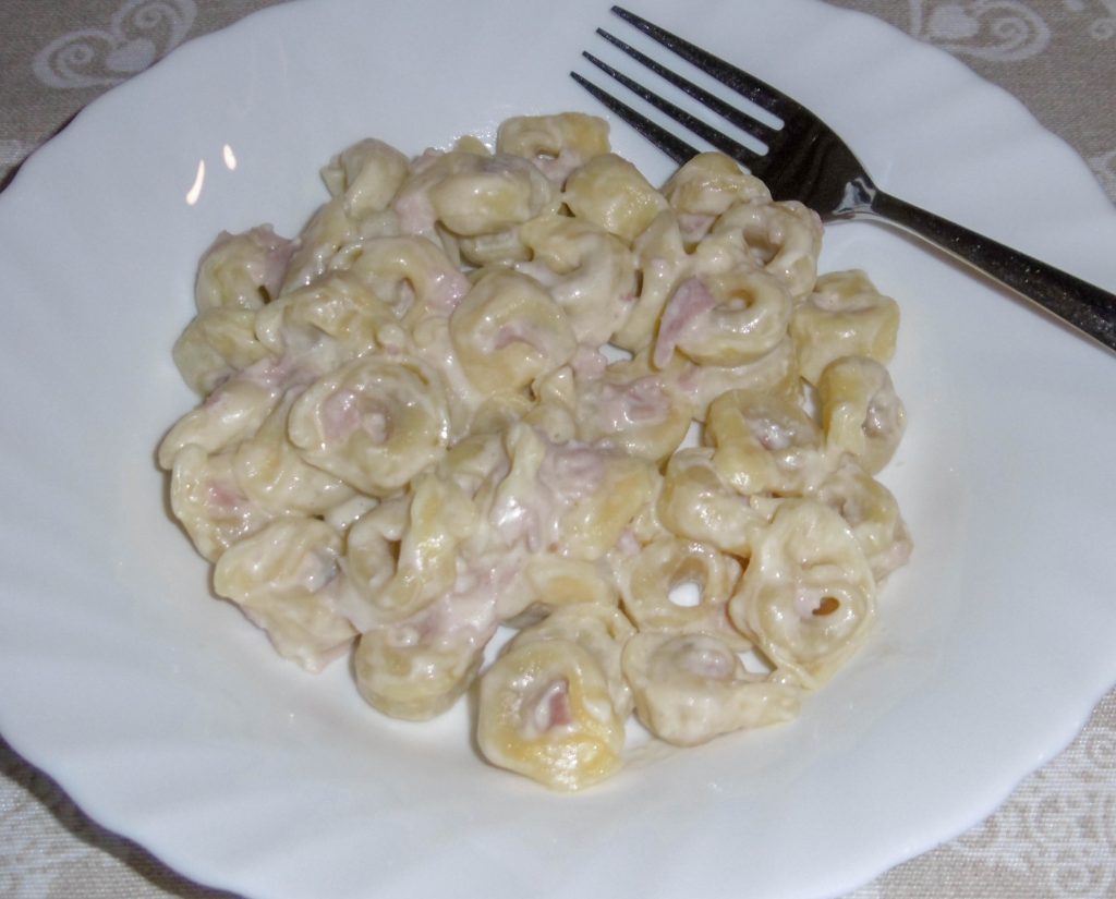 Tortellini panna e prosciutto - Piatto pronto