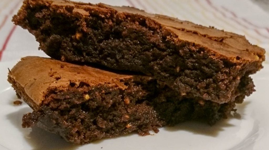 Brownies al cioccolato e nocciole - Piatto pronto