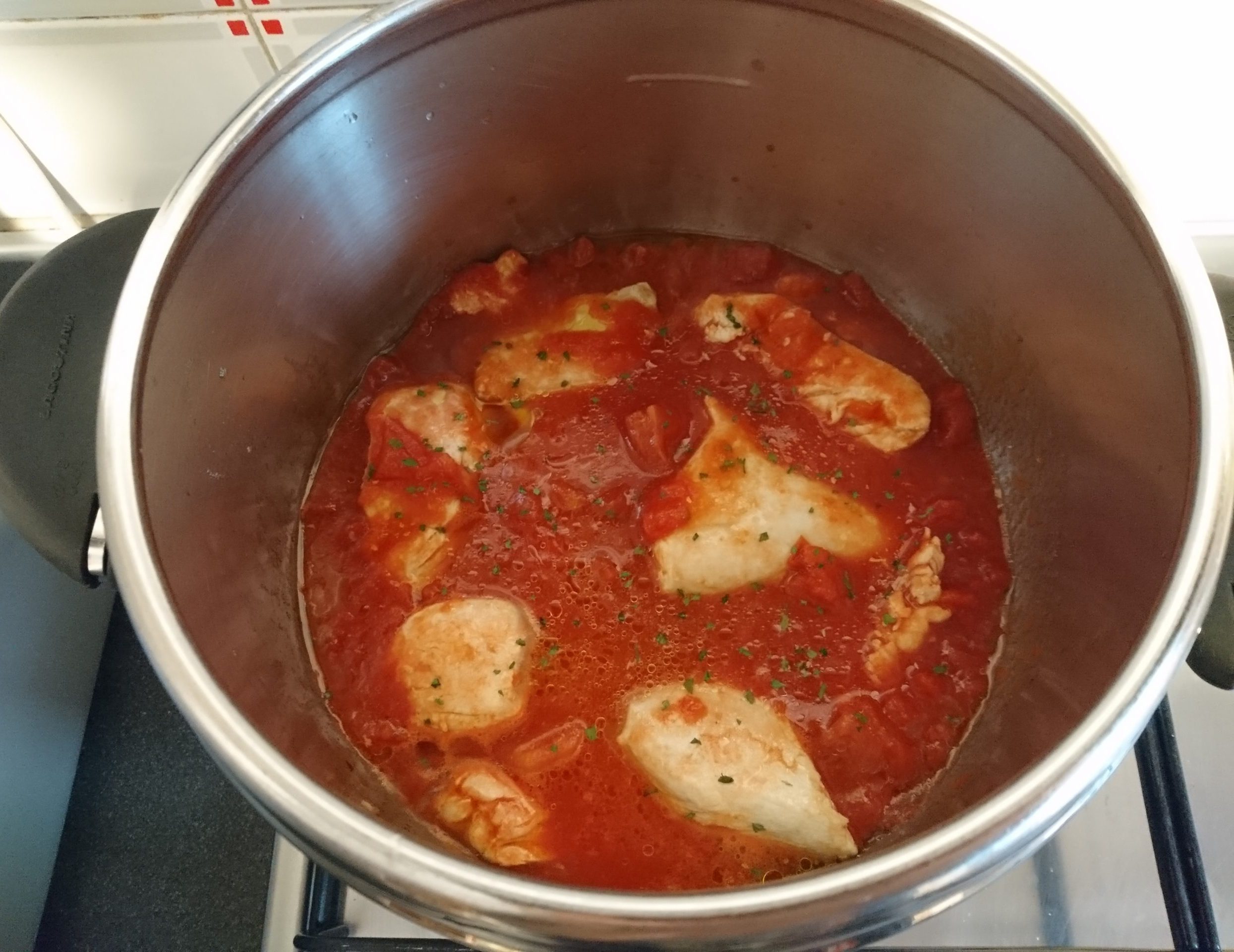 Pollo alla cacciatora in pentola a pressione - Sugo